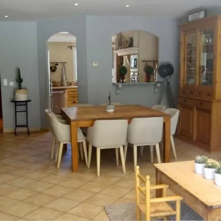 Maison Avec Piscine Au Calme Au Pied Du Ventoux *